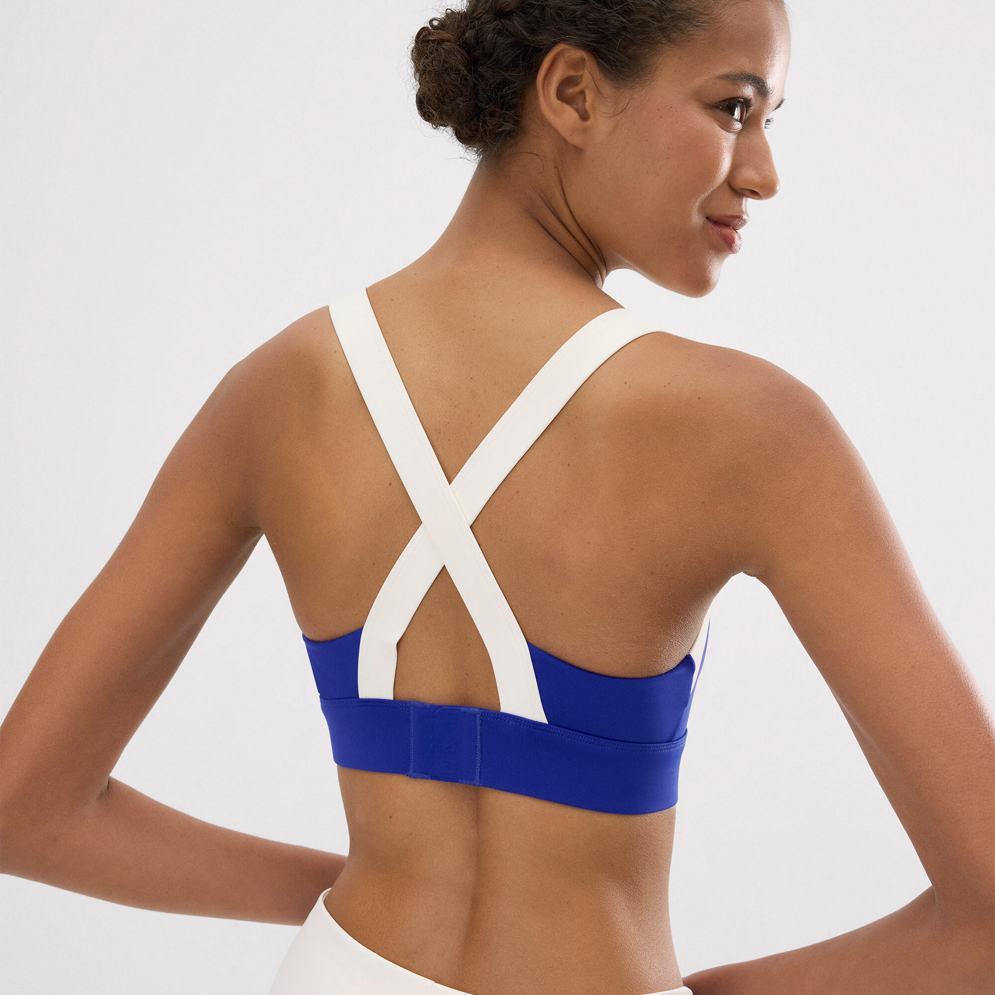 Soutien-gorge de sport à armatures réglables blanc et bleu électrique 2/5