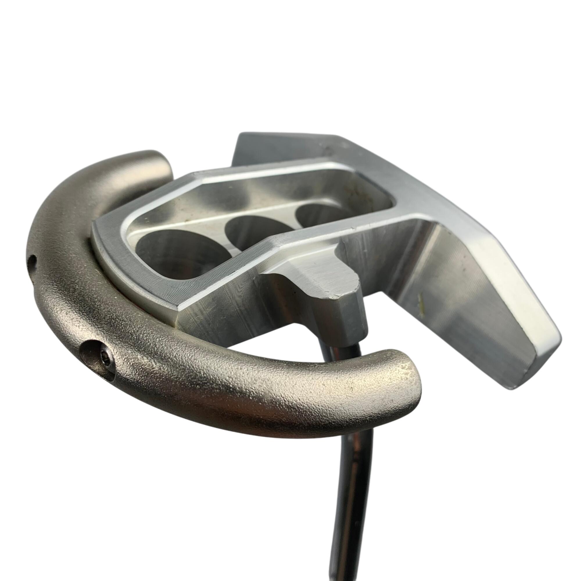 TITLEIST picture