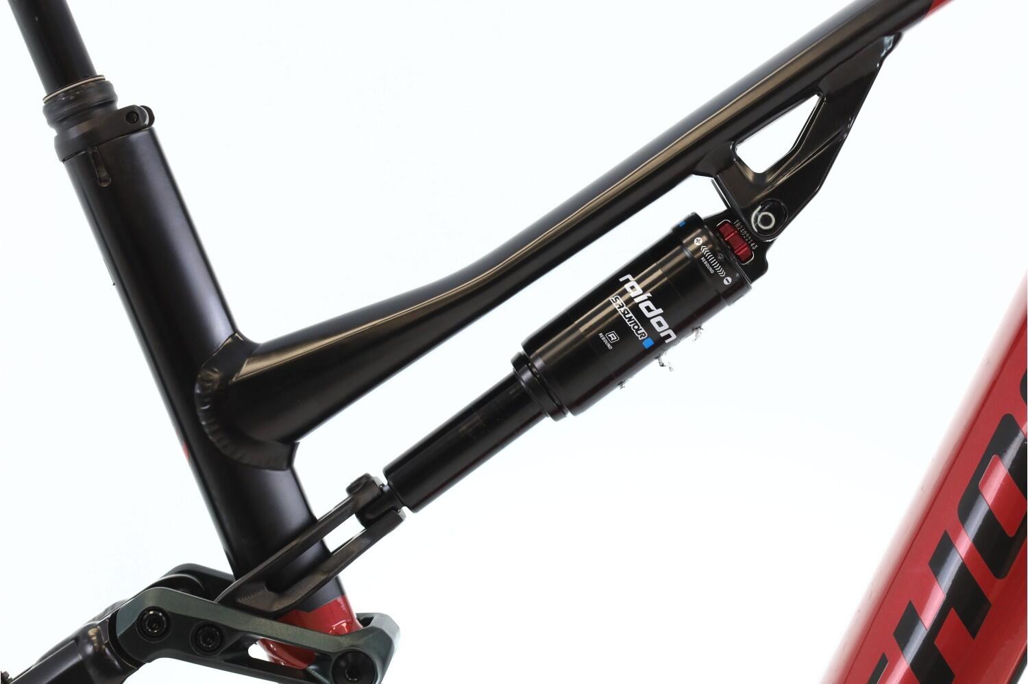 Refurbished E-MTB Fully ·  E-ASX Essential 160 · Sehr guter Zustand 7/8