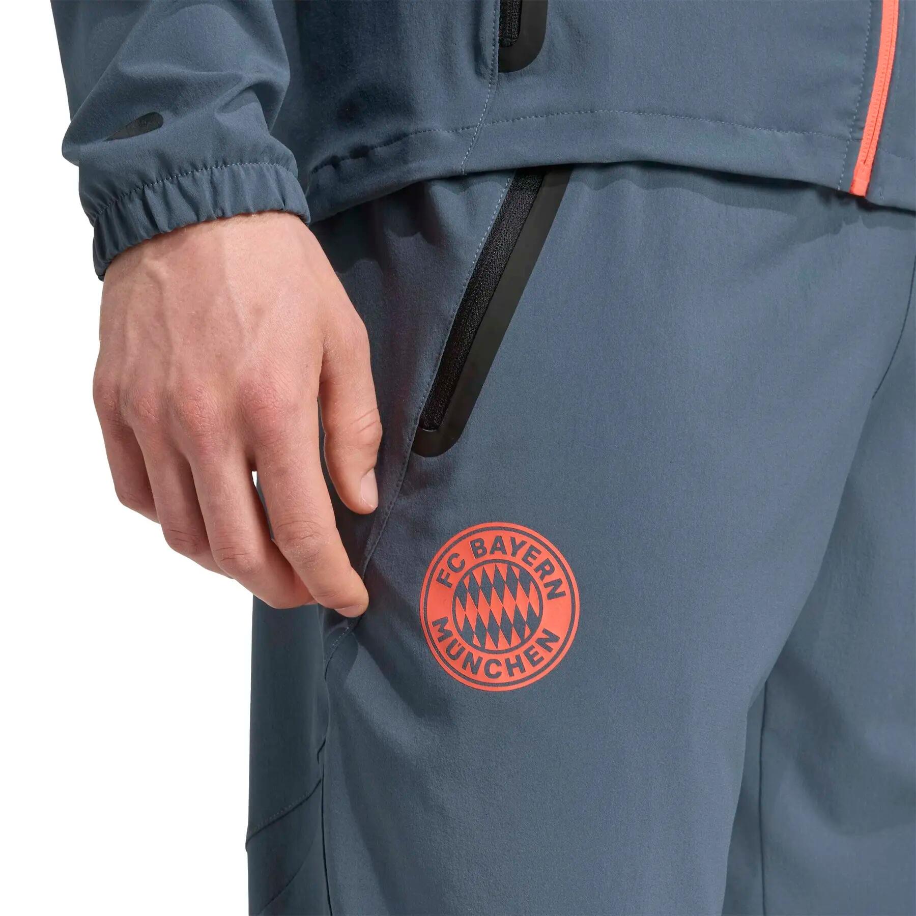 FC Bayern Tiro 25 Competition Vis Tech Pantalon de voyage 6/8