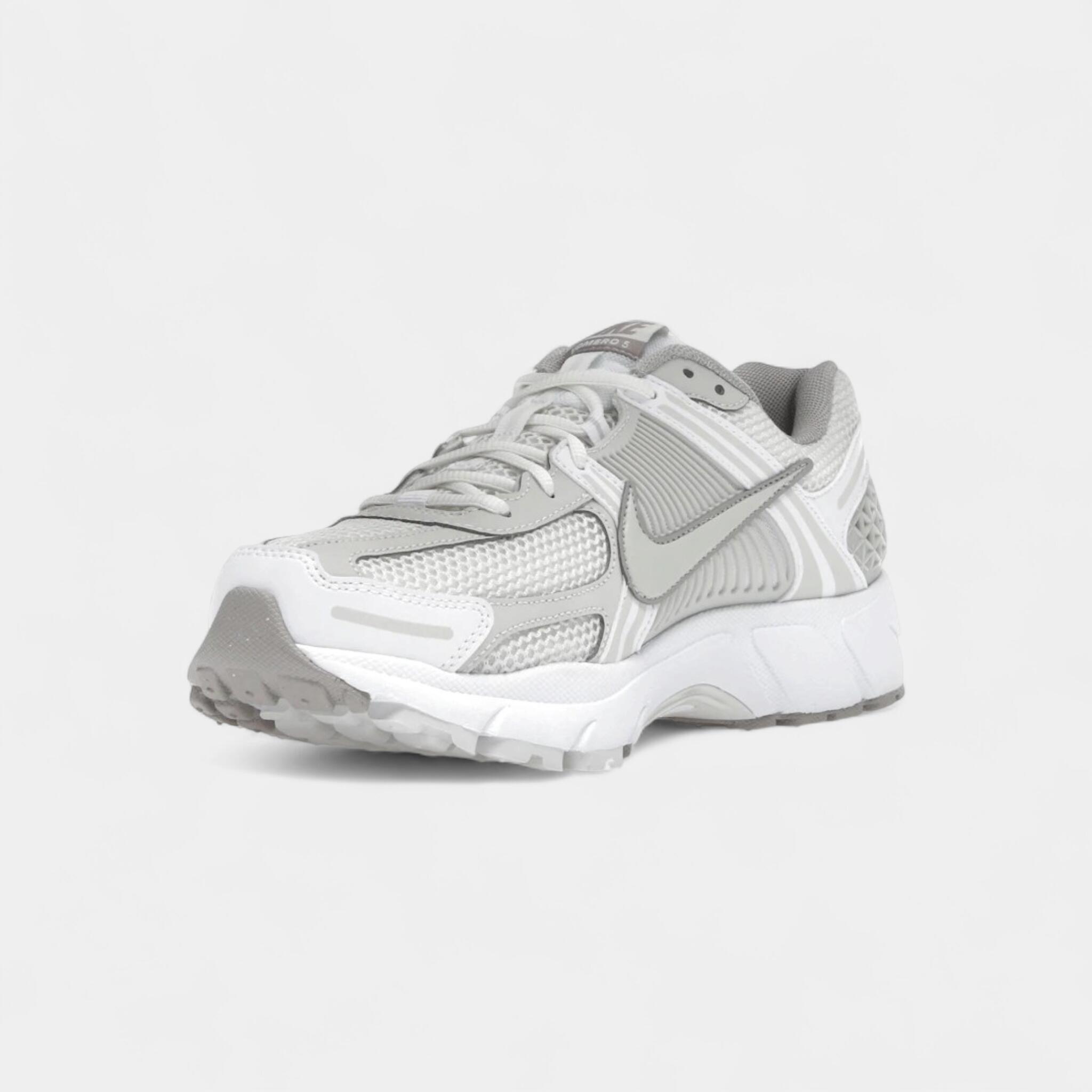 Nike Zoom Vomero 5 Light Bone (Women's) 3/5