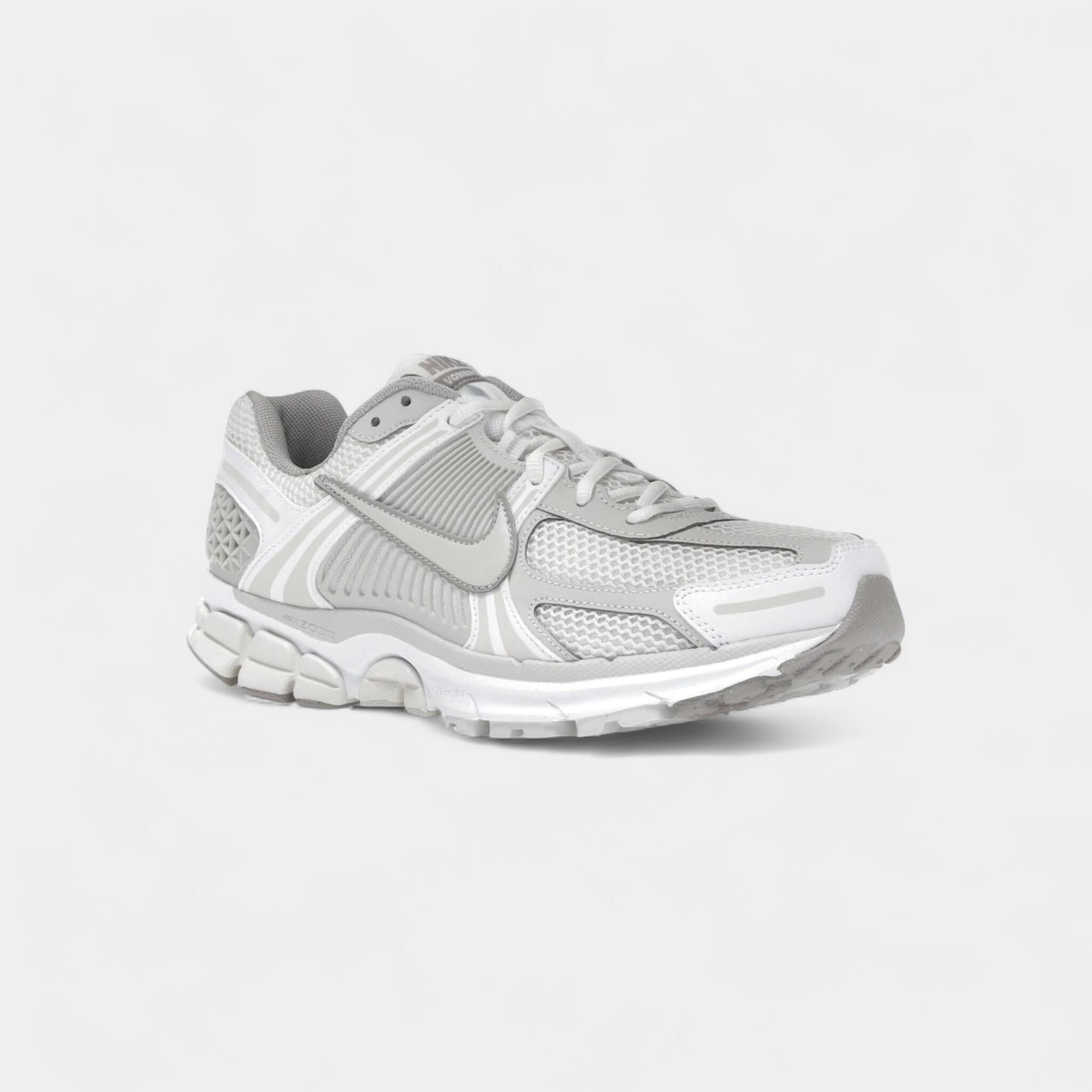 Nike Zoom Vomero 5 Light Bone (Women's) 2/5