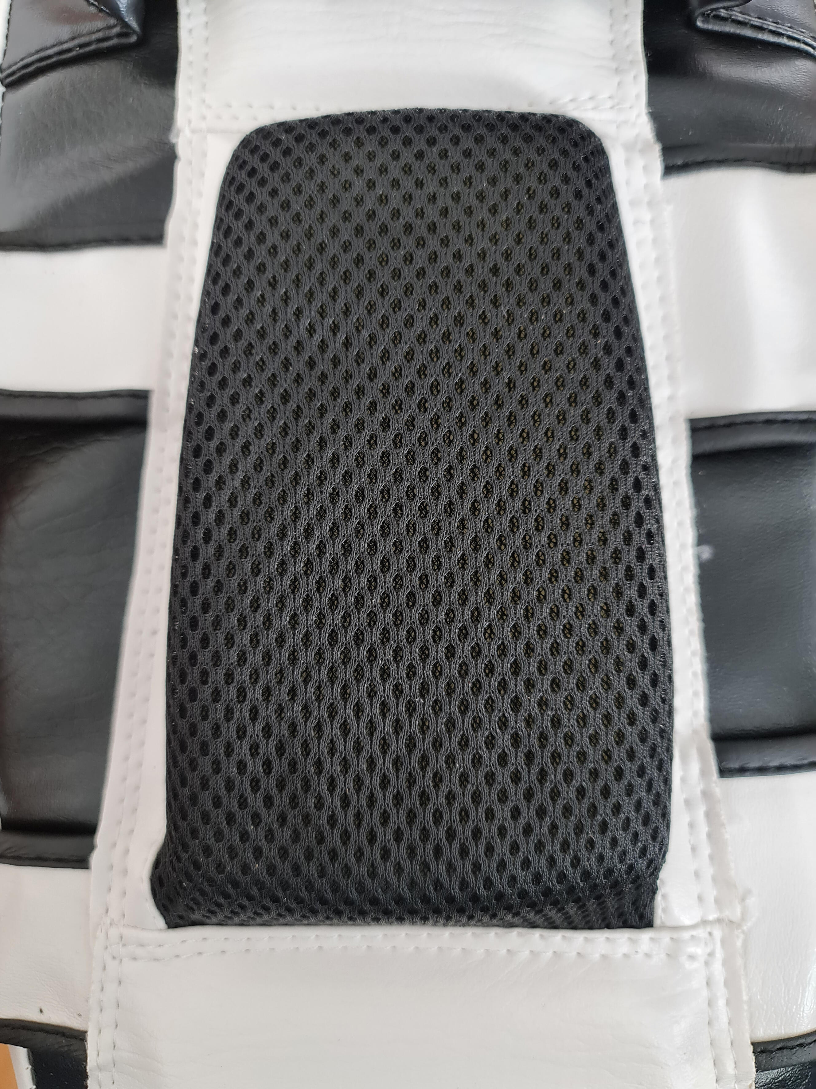 Blok (lap) tréninkový pro bojové sporty box/kopy 35 cm UNI 5/6