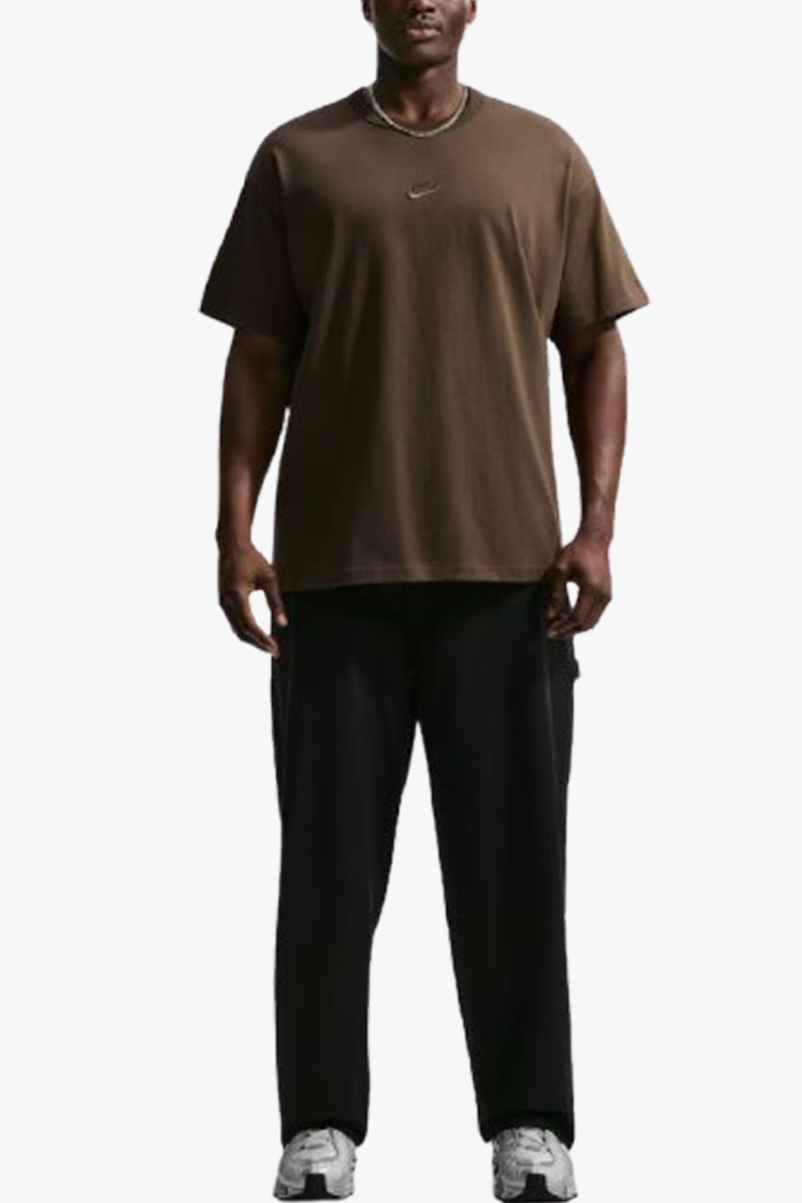 Nike Camiseta Premium Essential Marrón 3/3