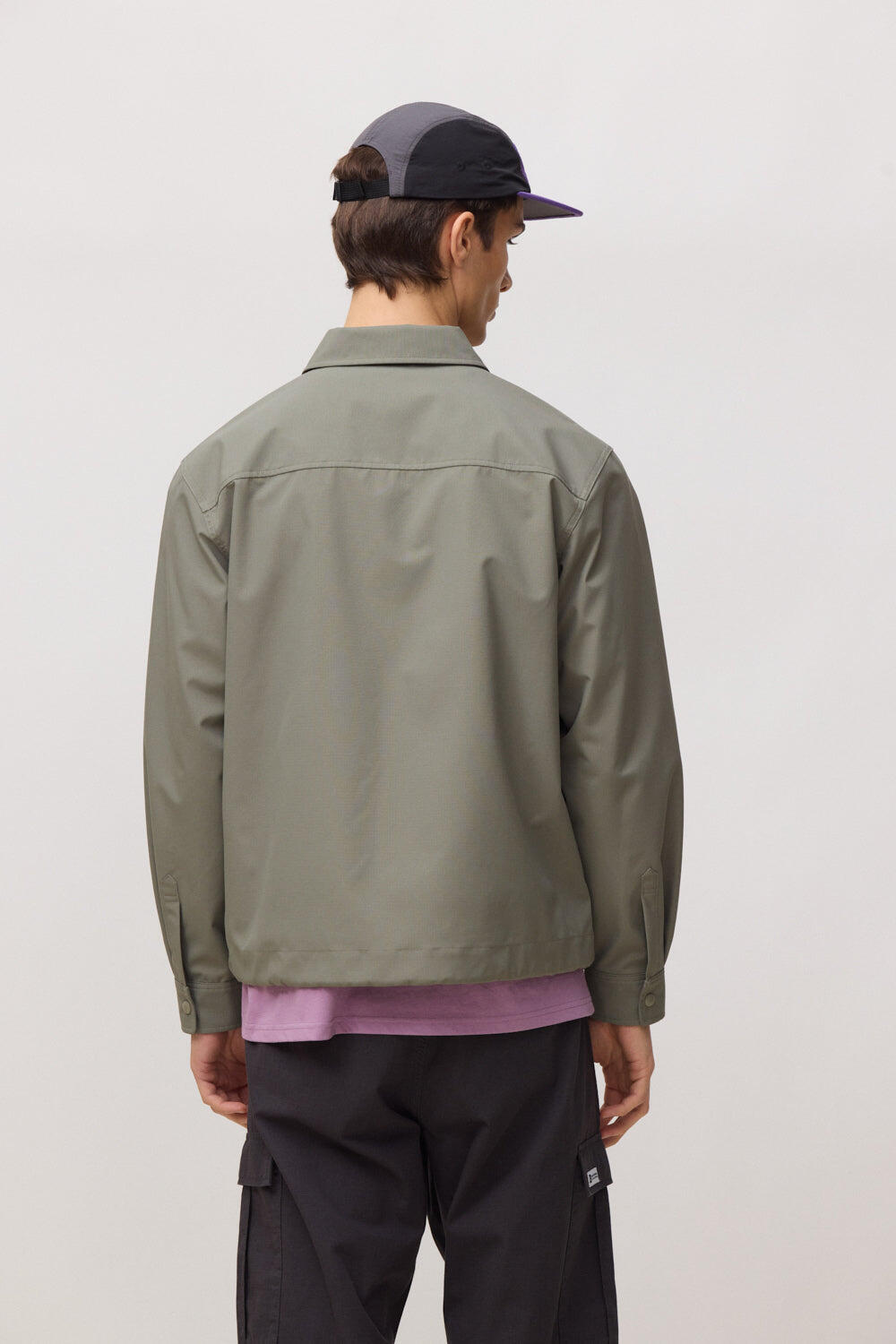 Chaqueta Mountain Olive Green de 100% Poliamida 2/5