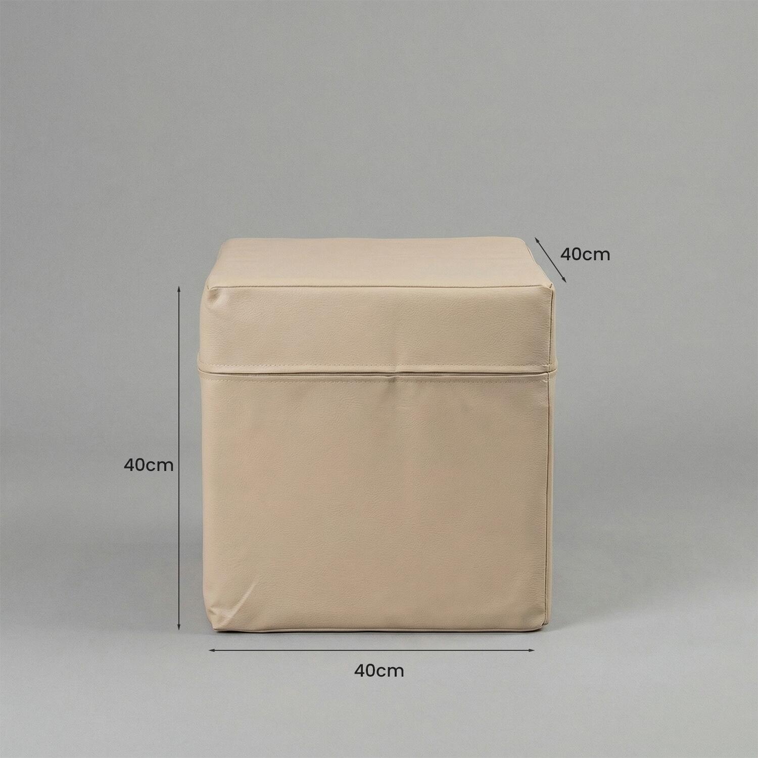 Cube de siège en simili cuir beige de 40x40x40 cm avec mousse de polyuréthane. 4/7