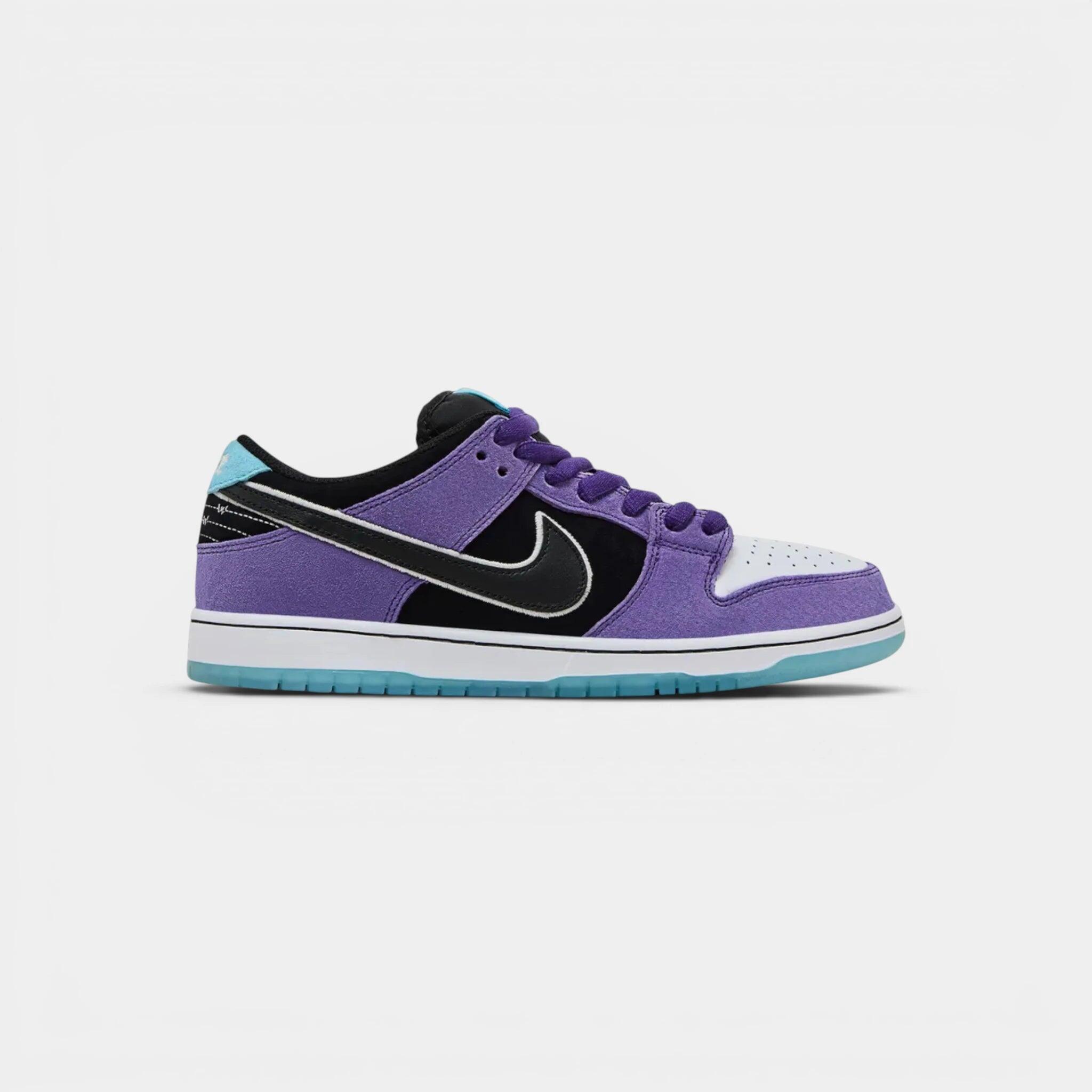 NIKE picture