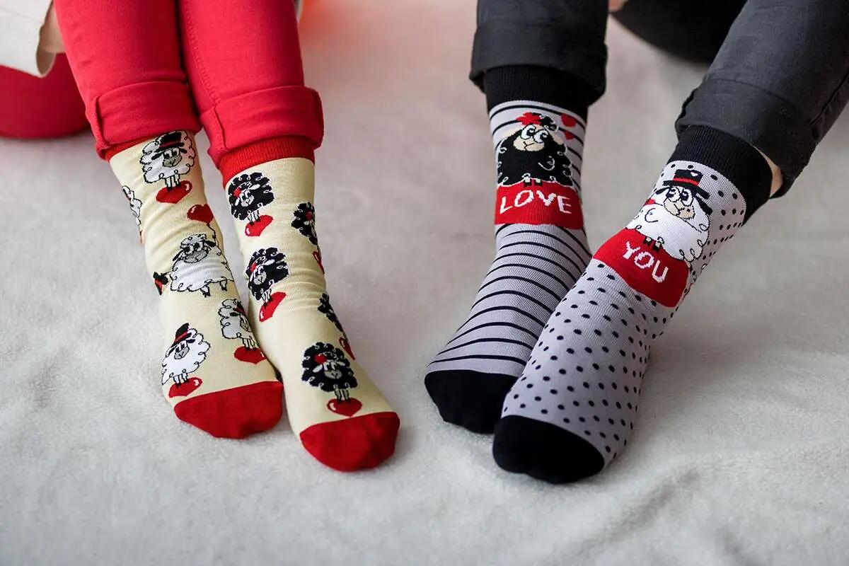 4 pár Arty Socks Szerelmes bárányka  pamut zokni ajándékdobozban 4/9