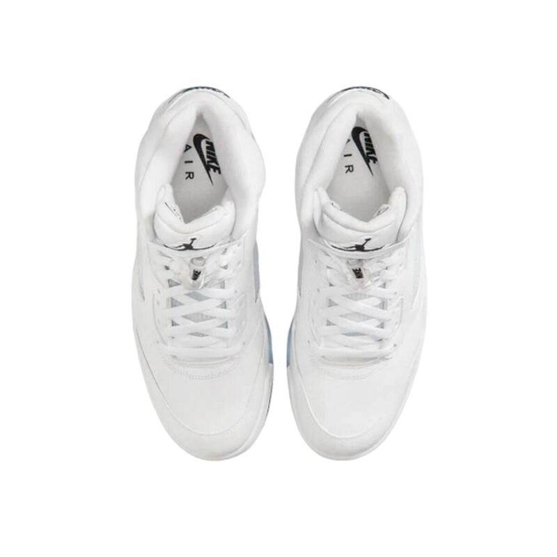 5 Retro White Metallic (2026)
