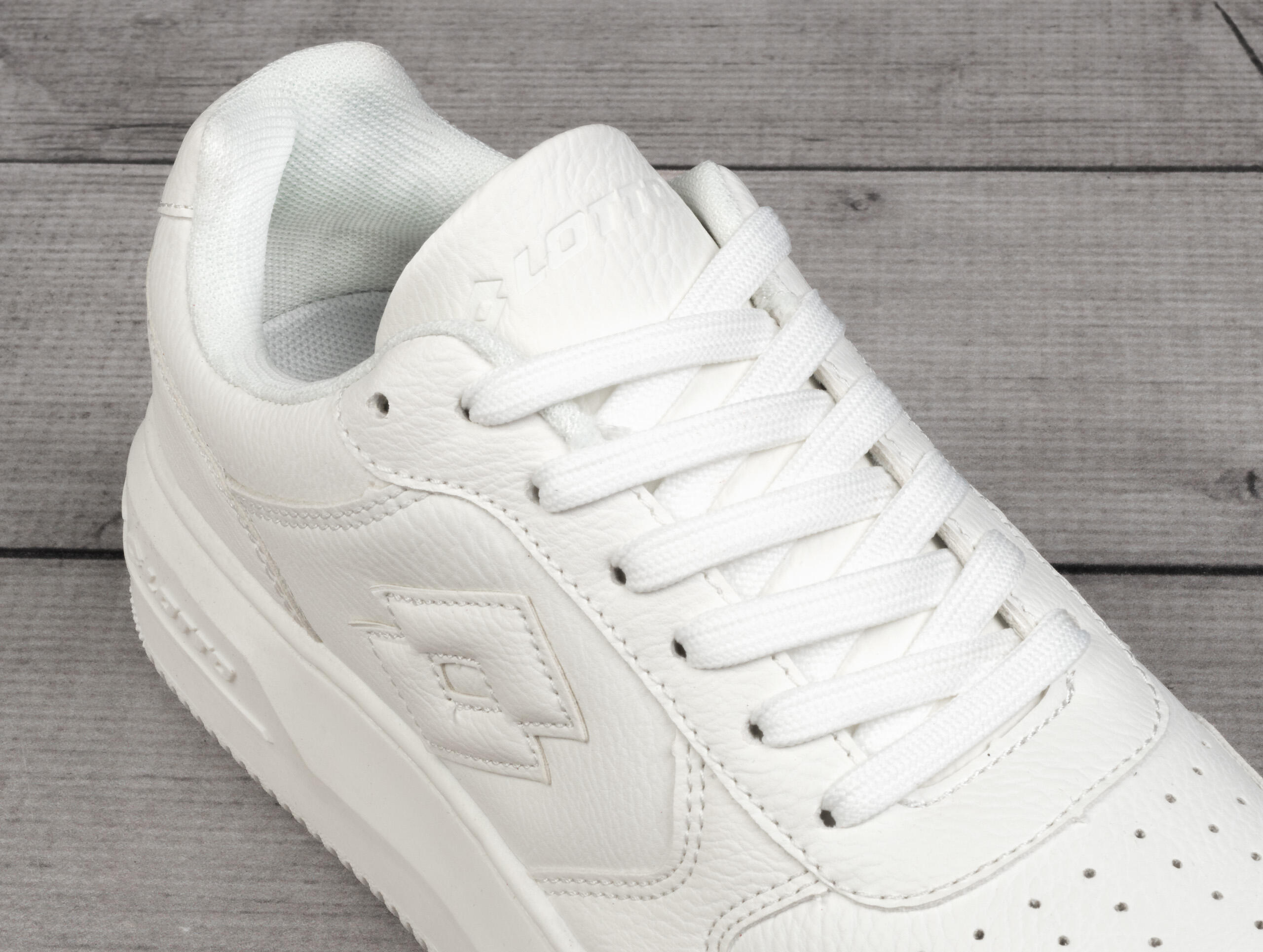 Buty damskie sportowe Lotto PALIOT PF OC 6/6
