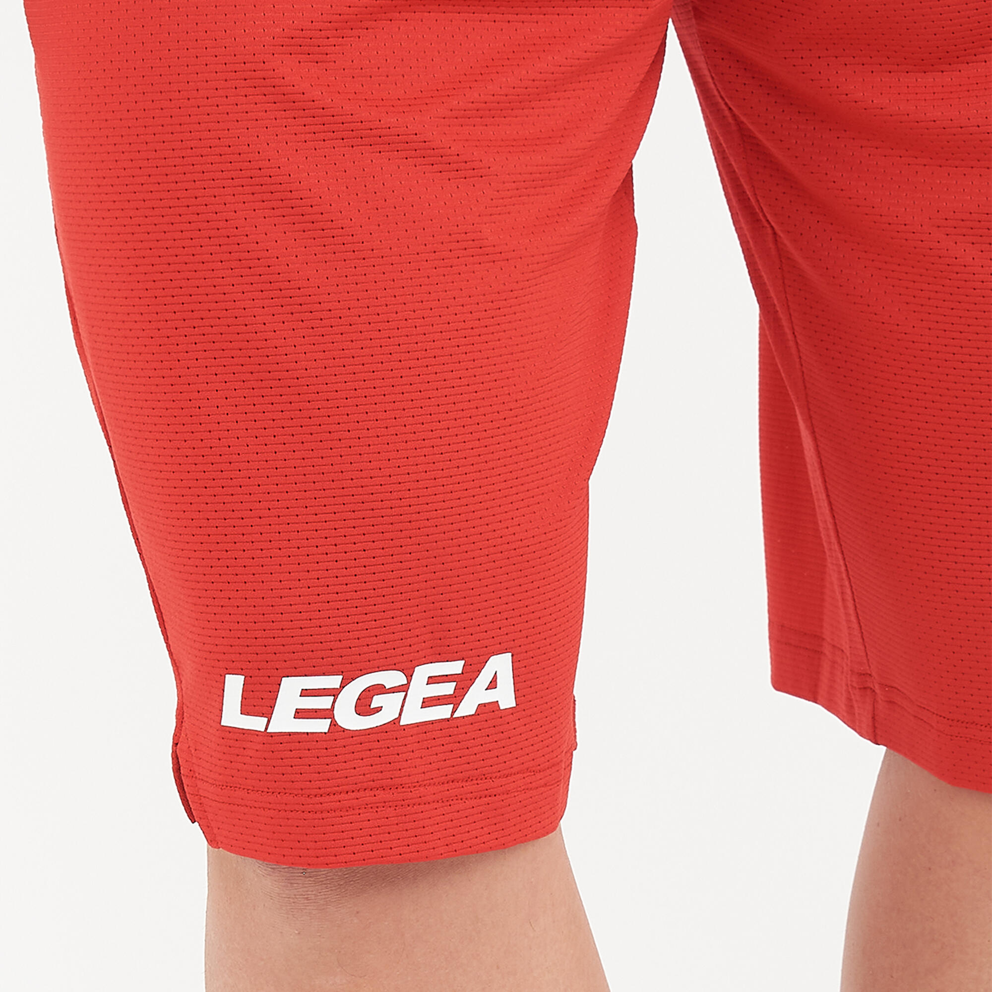 Atmungsaktive Cleveland Laufshorts rot 3/6