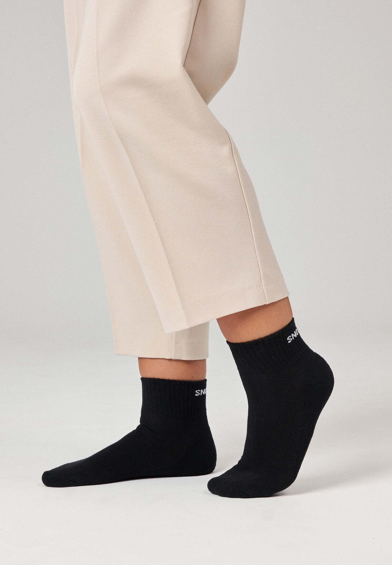 RETRO SNEAKER SOCKEN MIT STREIFEN 2/5