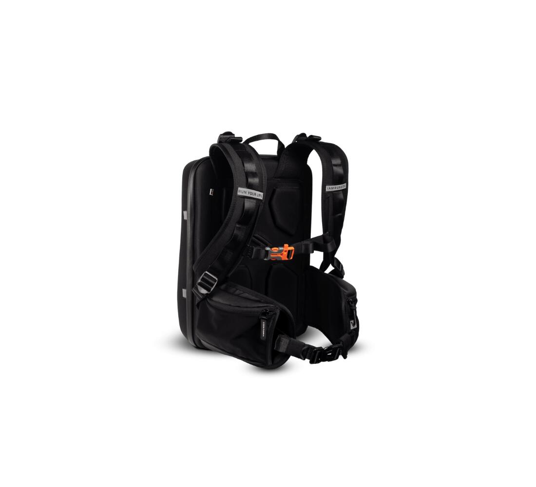 Running   KILOMETER STUDIOS Backpack Pro 16"" - Black 4/5