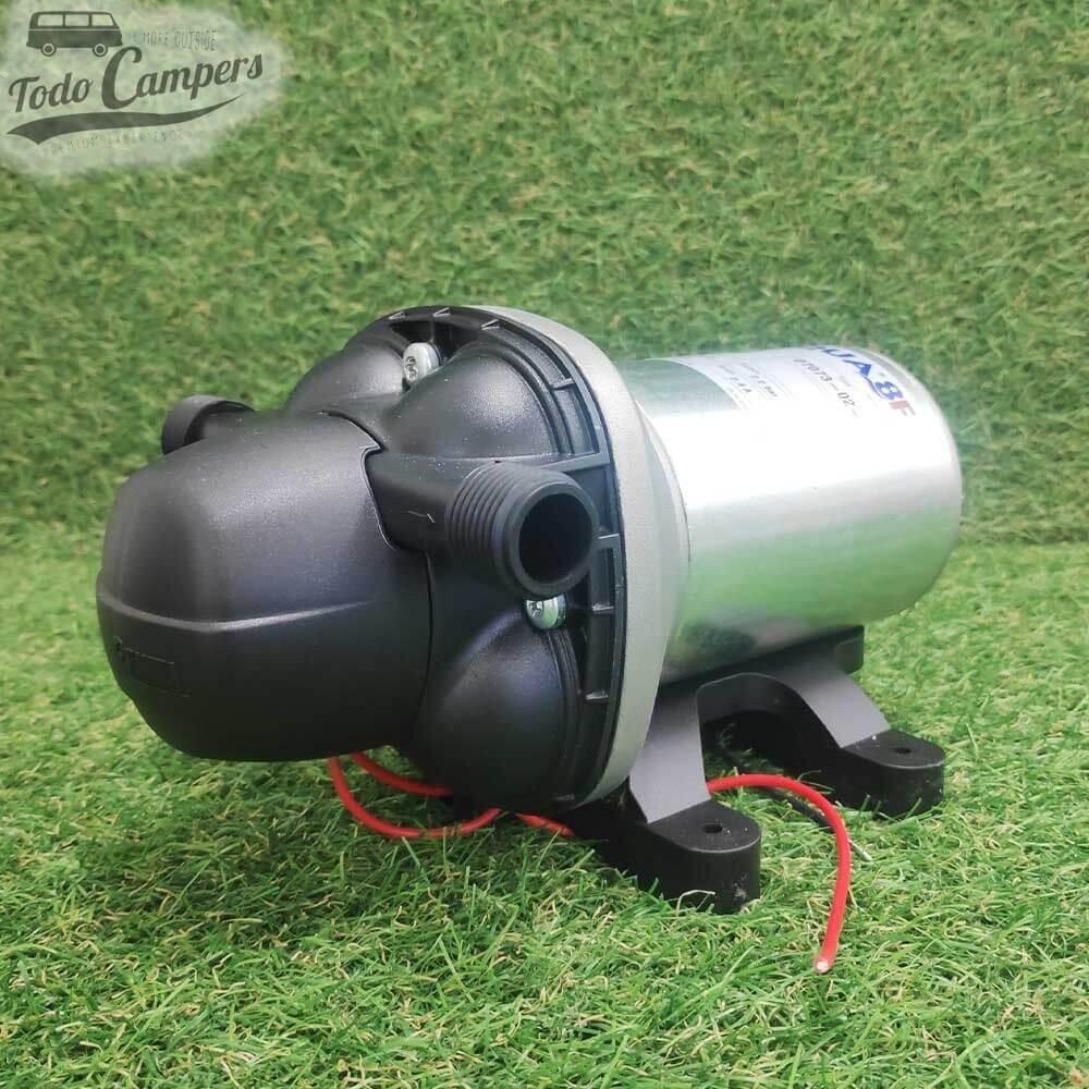 Bomba de presión 12 V de 4 cámaras Fiamma Aqua 8F - 13 Litros 6/7