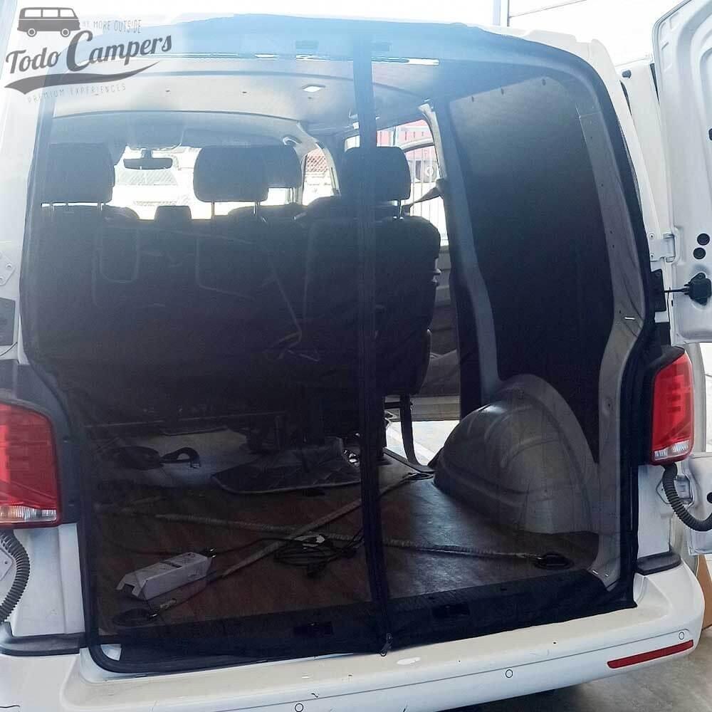 Mosquitera con imanes y velcro para apertura trasera de VWT5, T6 y T6.1 5/7