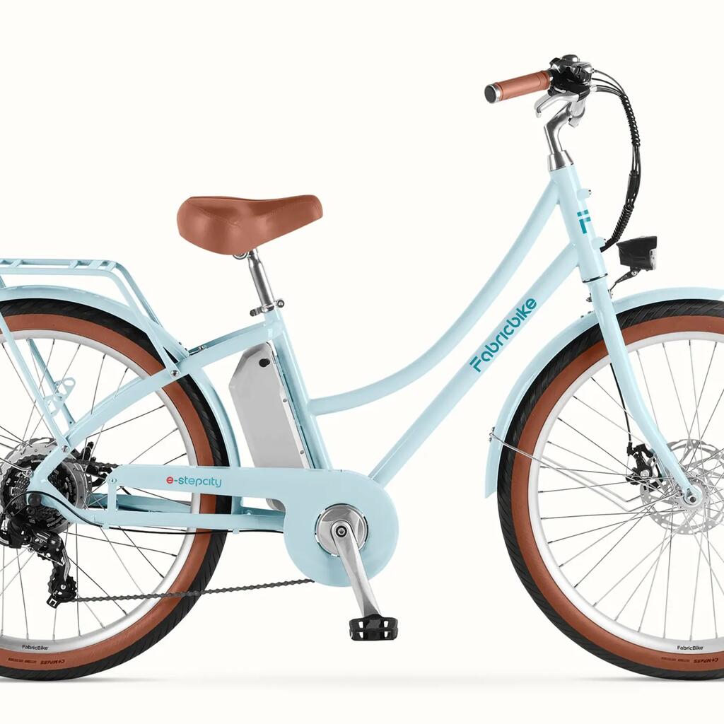 E-Stepcity Electric Bike – 250W, 36V, 60 km Range, Shimano 7-Speed. Blue