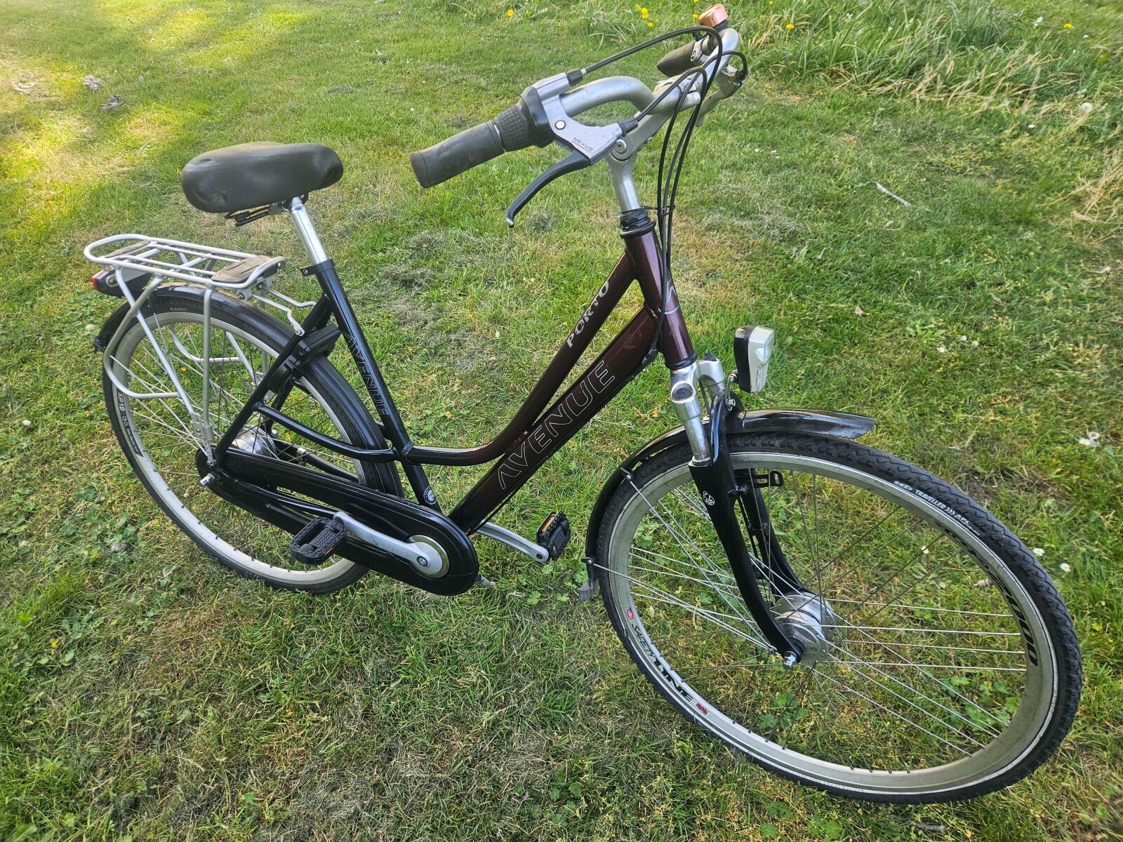 AVENUE BIKES picture