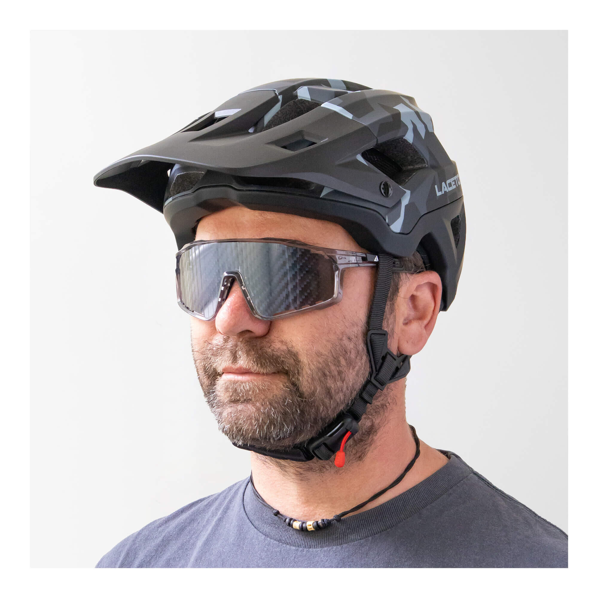 Casque de cyclisme SIERRA 7/7