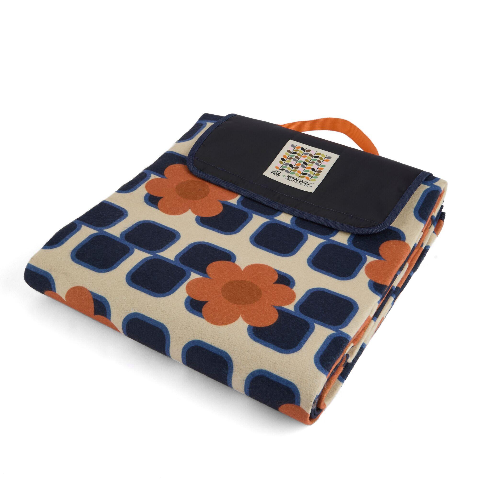Womens Orla Kiely Printed Picnic Blanket 3/6