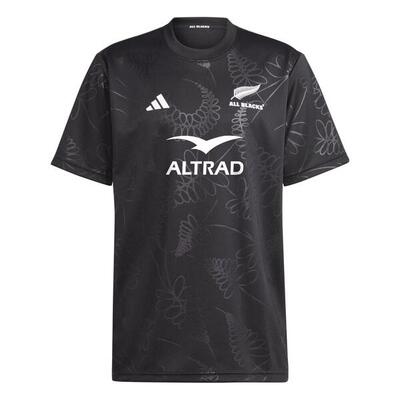 All blacks adidas trainings t-shirt