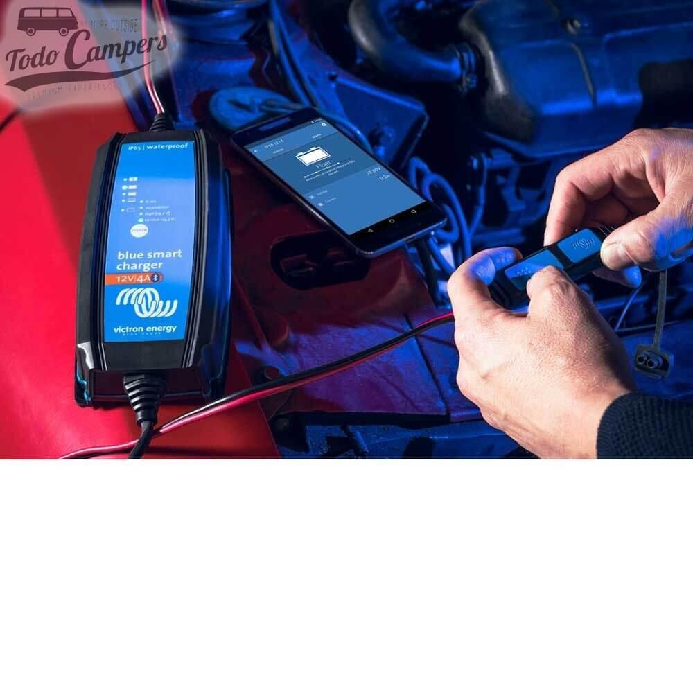 Cargador de batería portátil Victron Blue Smart IP65 Charger 12/15 - 15 A 2/6