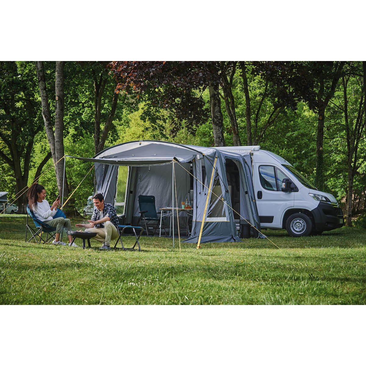 Auvent de camping-car gonflable PHUKET taille M 2/3