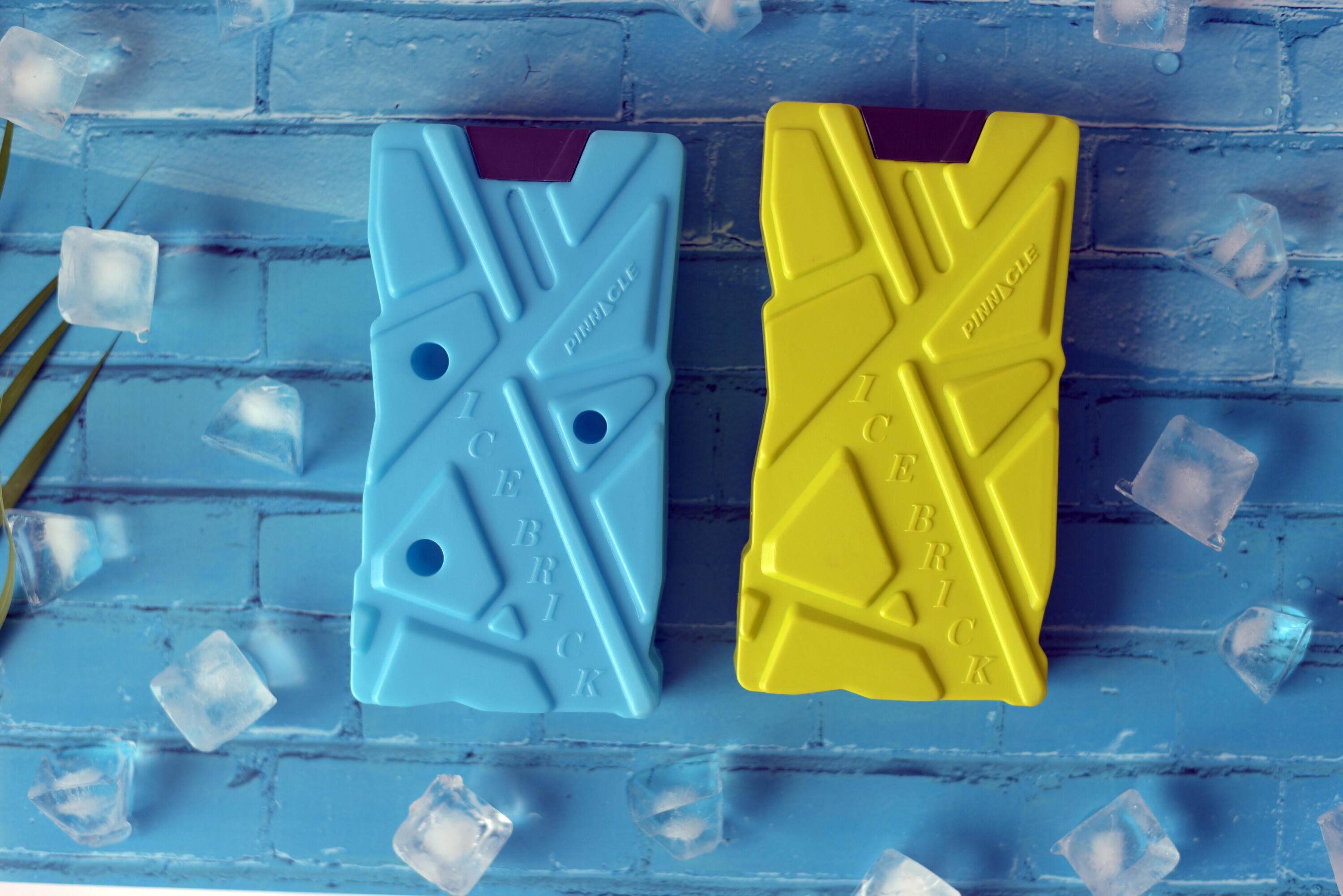 Chladící vložka Pinnacle Ice Bricks 330 ml 4/5
