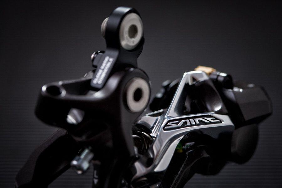 SHIMANO Dérailleur Arrière SAINT M820 SS Shadow+ Chape Courte, Noir 2/6