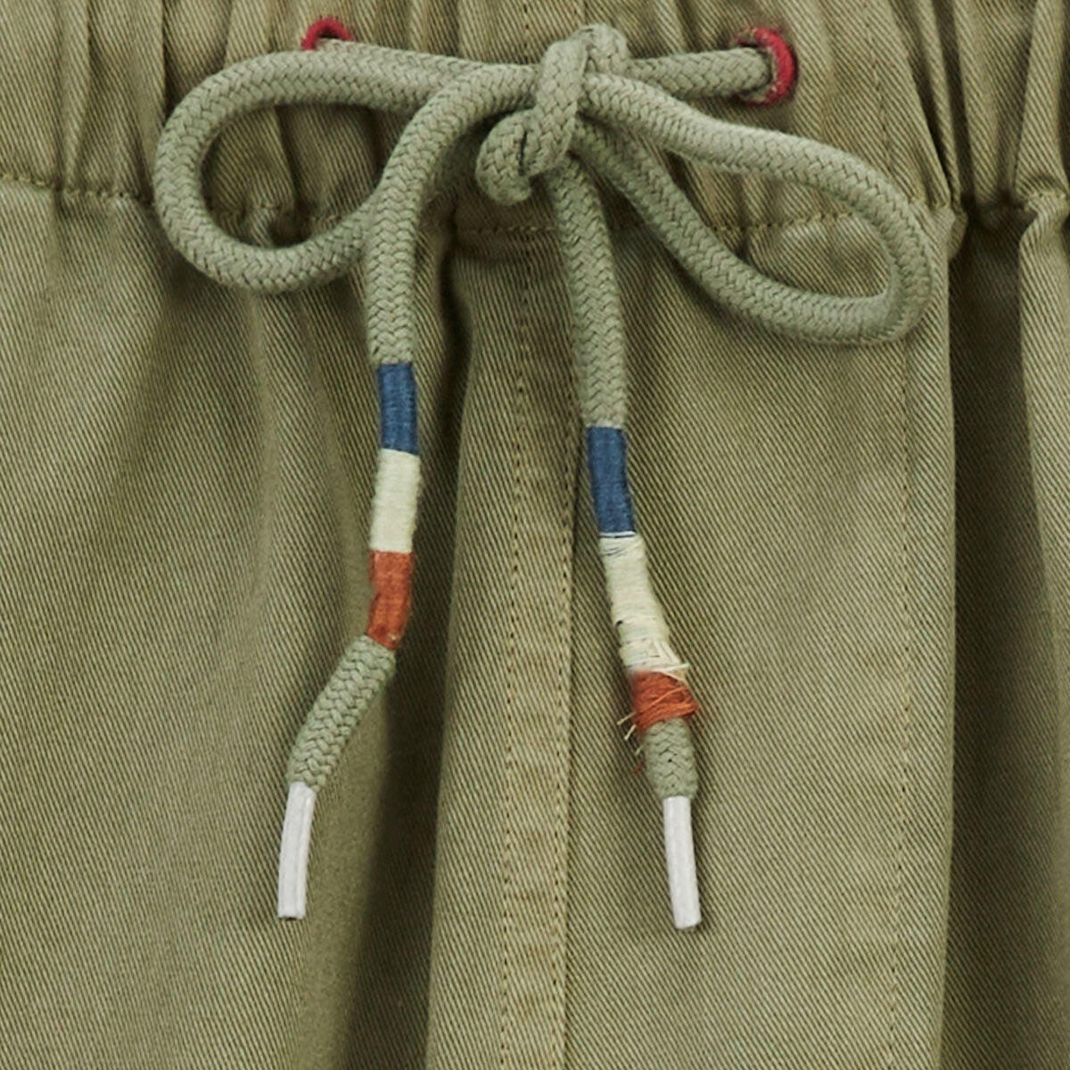 Bermudas 201 de algodón corte amplio verde oliva 4/5