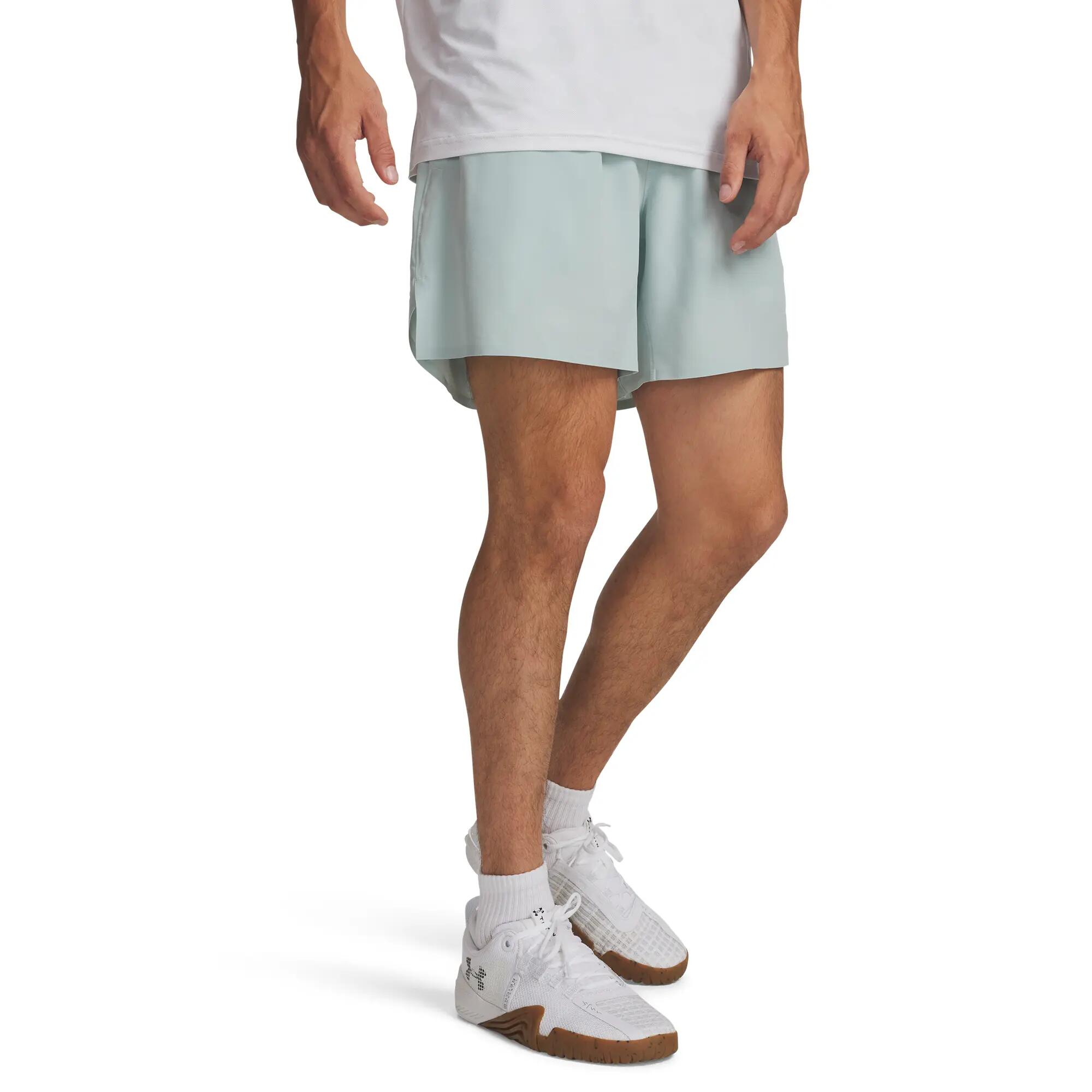 UNDER ARMOUR picture