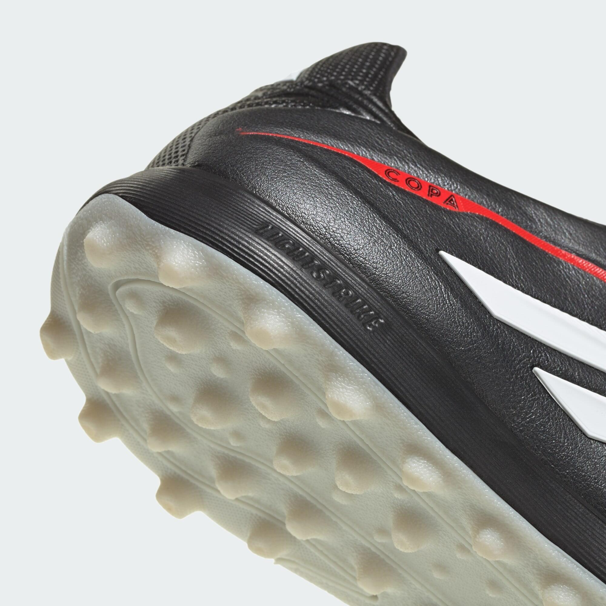 Scarpe da calcio COPA PURE IV PRO per campi in erba sintetica 5/7