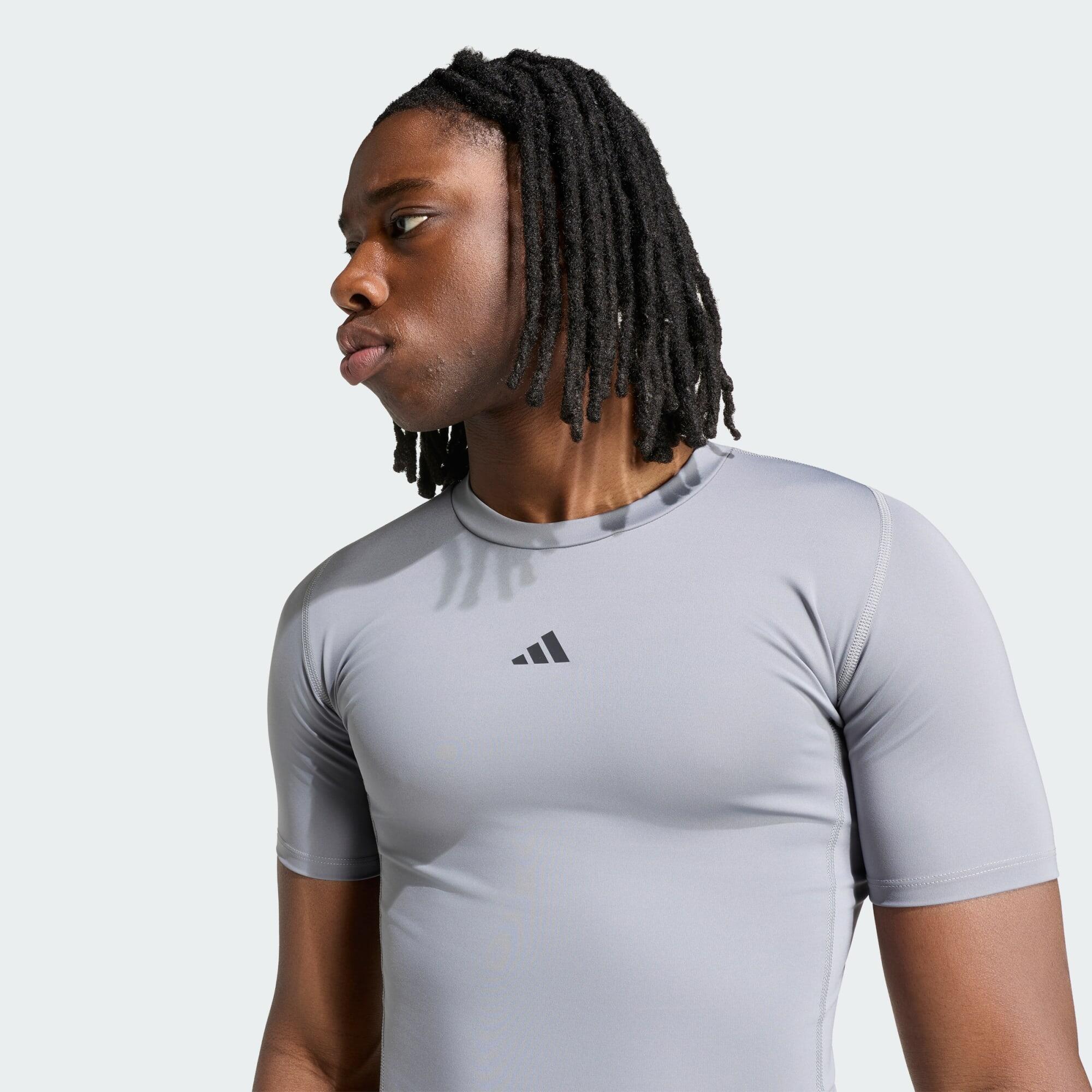 TECHFIT Compression Training T-Shirt 4/5