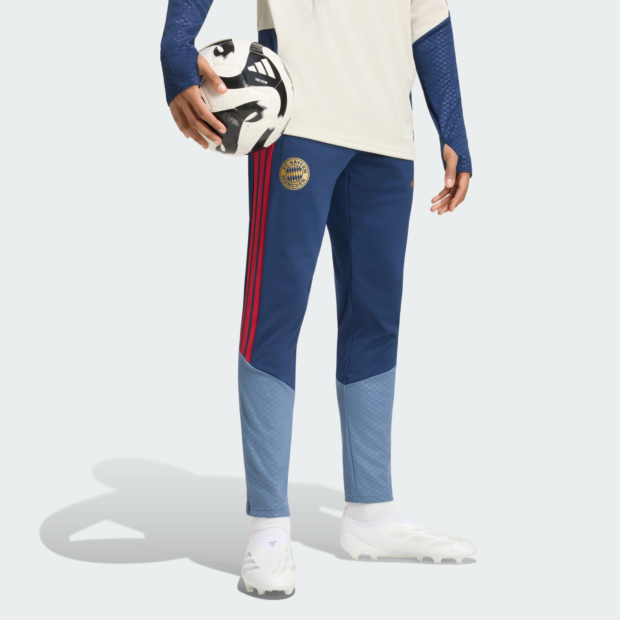 Pantaloni de antrenament FC Bayern 26/27