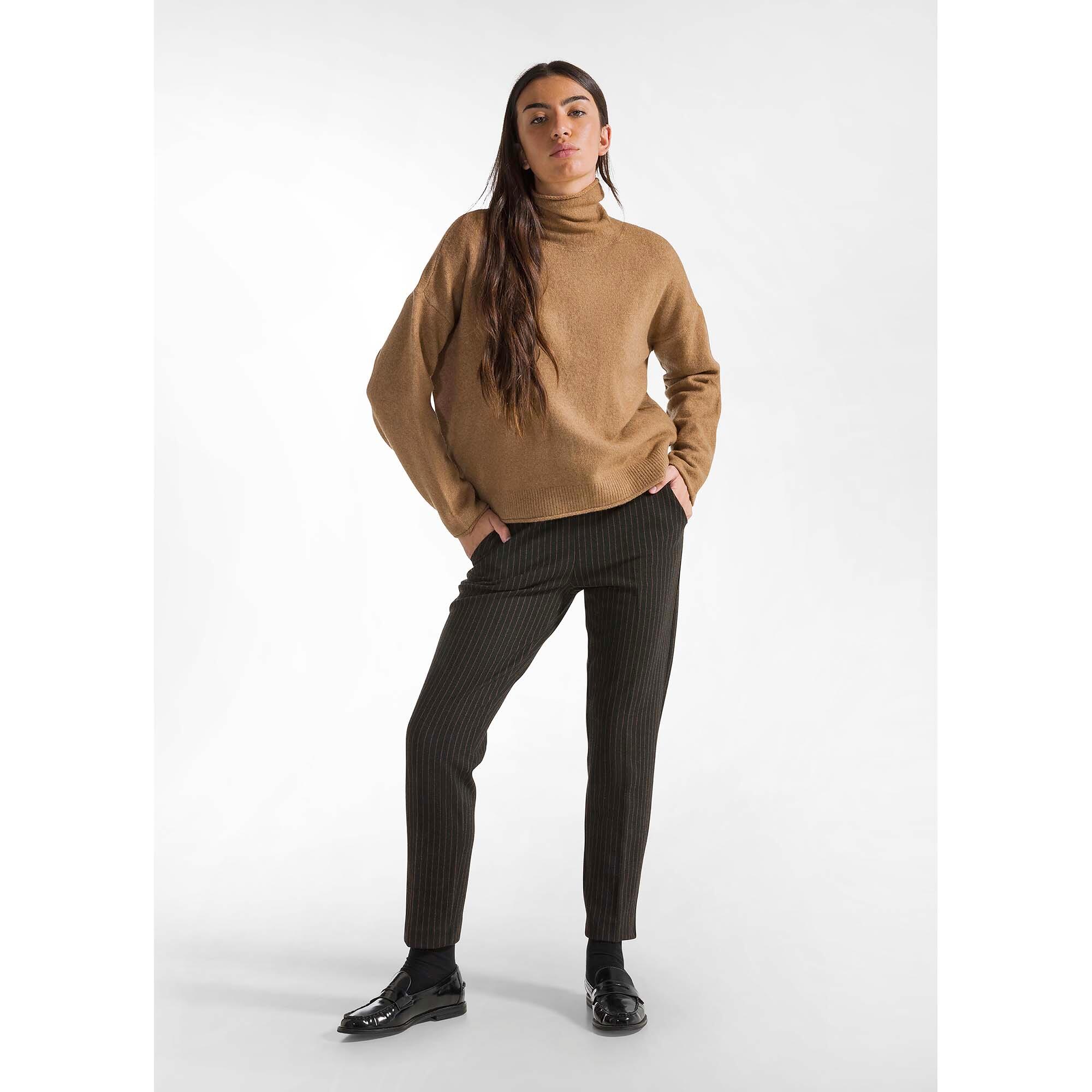 Jersey Deha Lounge Cuello Alto Mujer 5/5