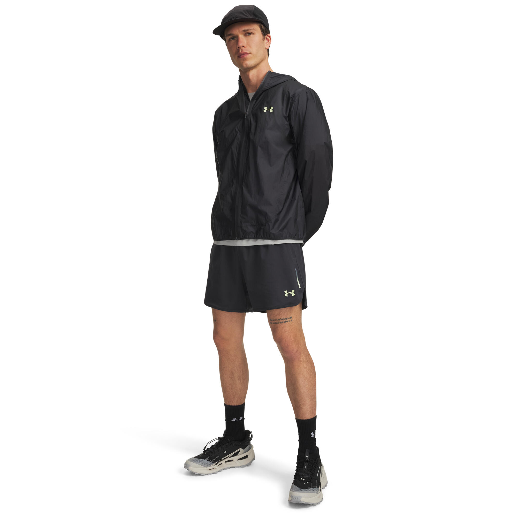 Under Armour Herren Short Trail Run 5in Shorts 6009549 3/4
