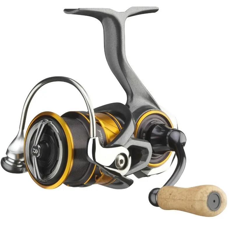 Мотовило Daiwa 22 Silvercreek MQ LT2000S-H