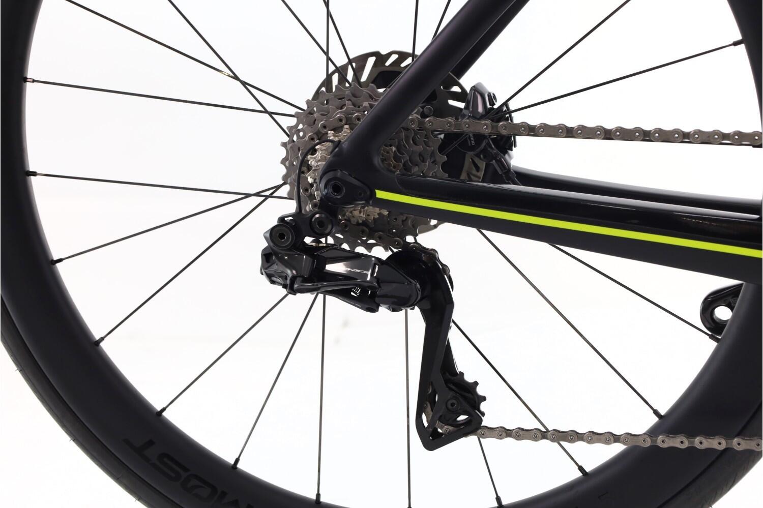 Vélo de route reconditionné ·  Dogma F Ed. Lim 198/250 Di2 12V · Très bon état 3/8