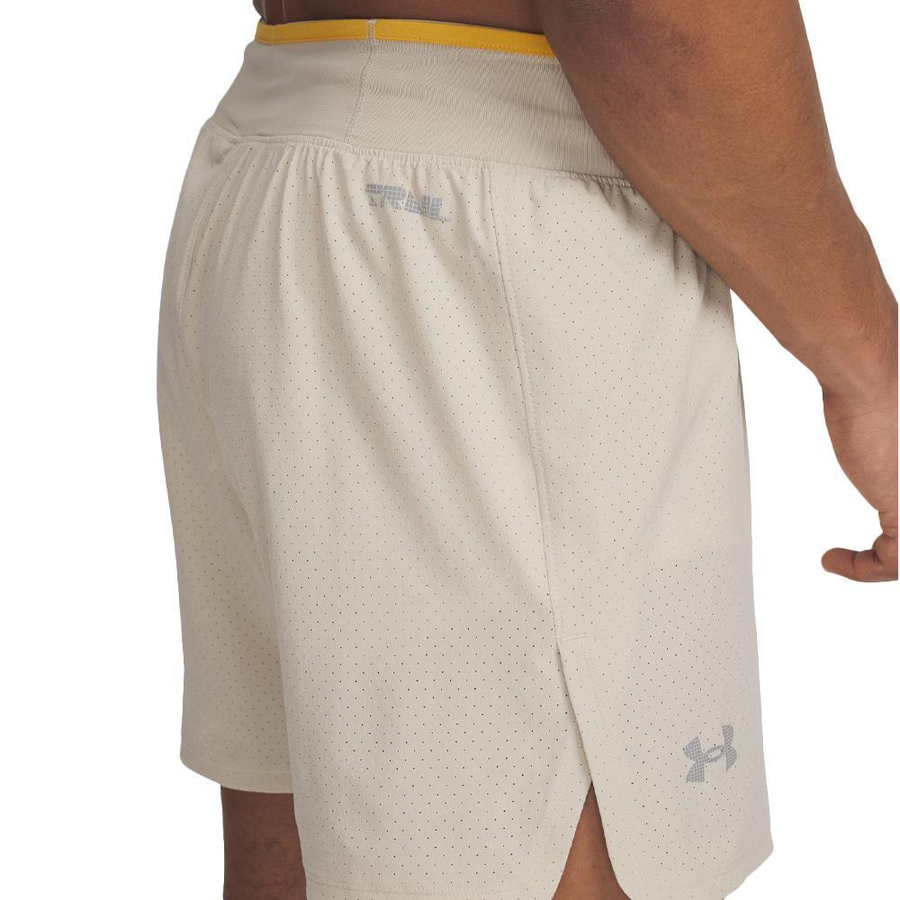 Under Armour Launch Laufshorts für Herren, Beige 2/2