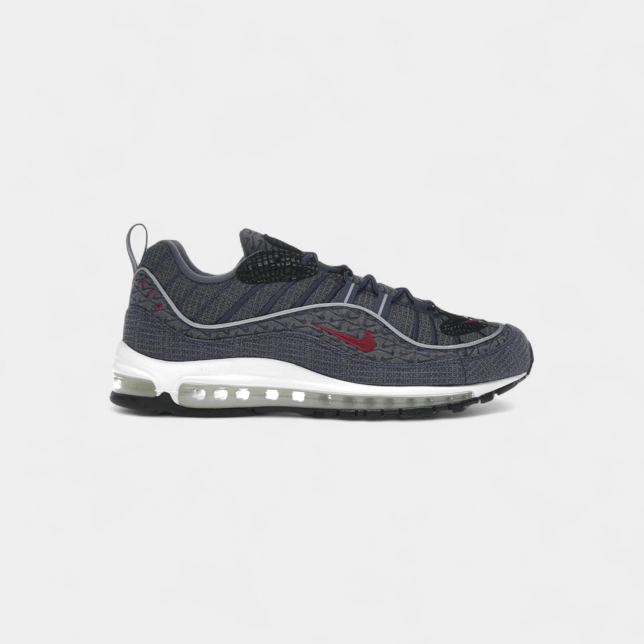 NIKE picture