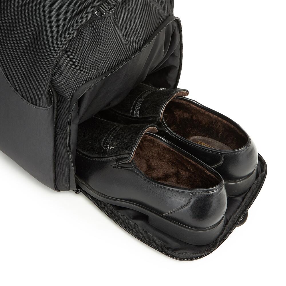 Reisetasche mit wasserdichtem Fach WOZINSKY 5/7