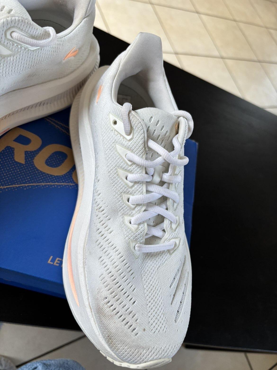 Entre Particuliers - Baskets de running Brooks 2/5