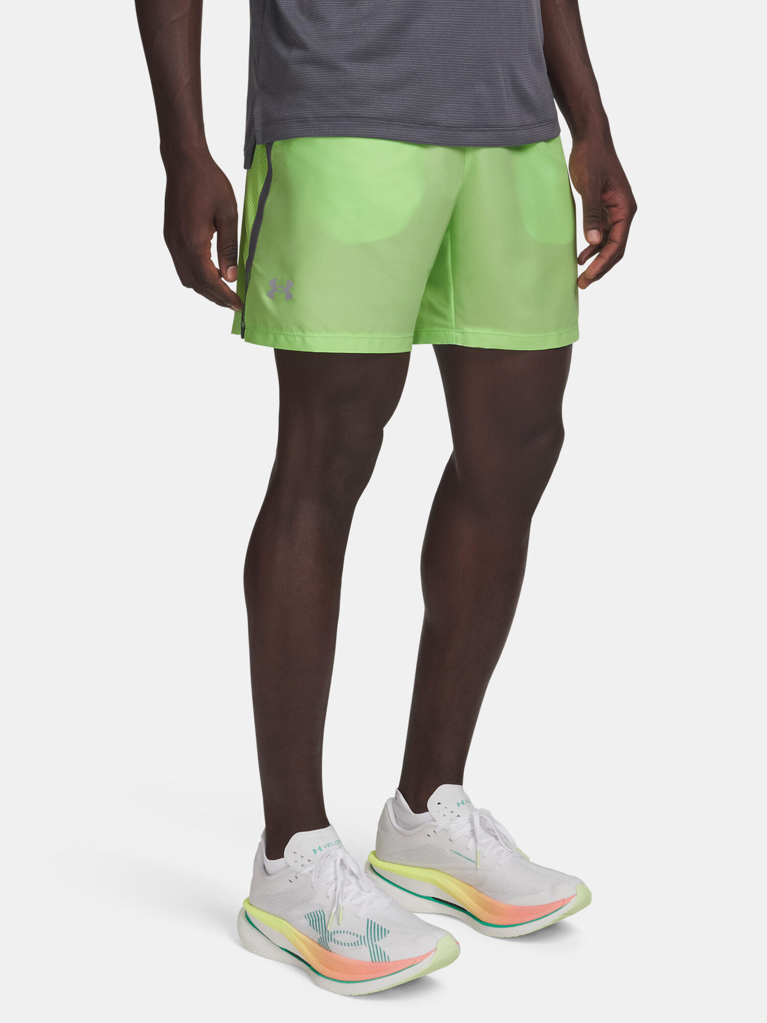 UNDER ARMOUR picture