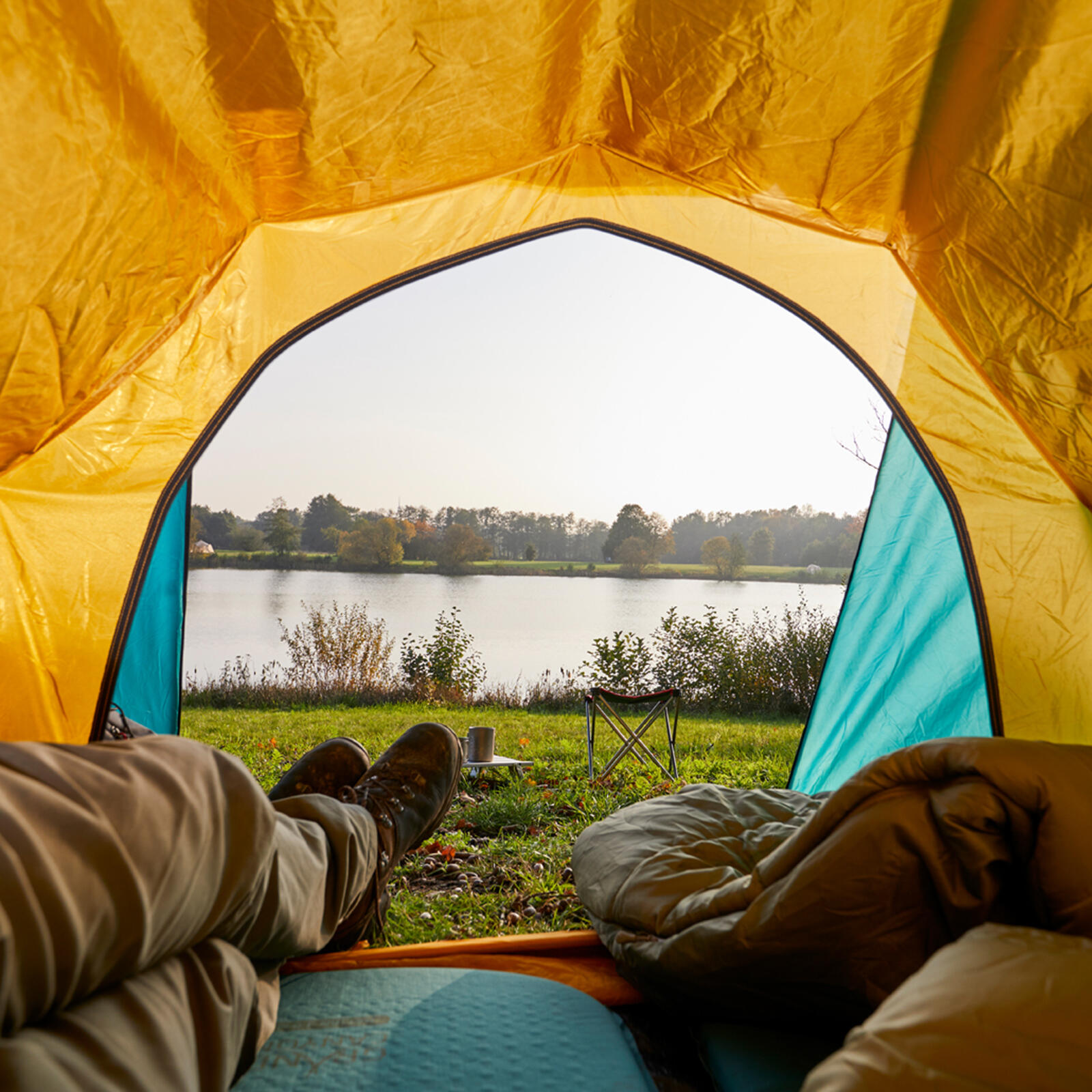 Tent Robson 2 persoonstent familiecamping licht vestibule 7/7