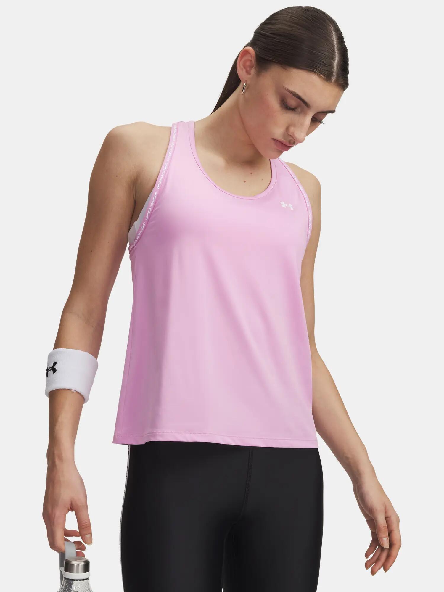 UNDER ARMOUR picture