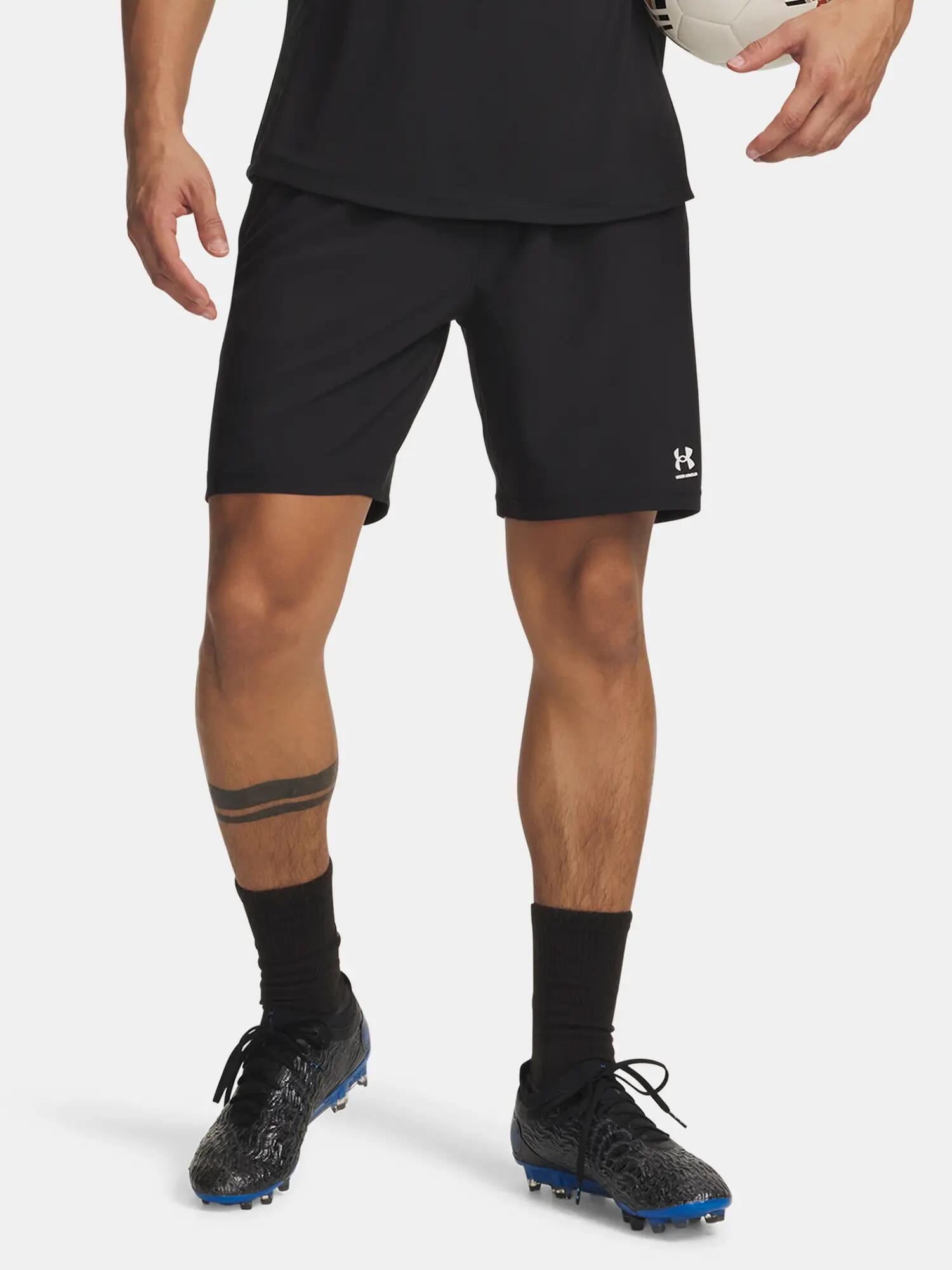 UNDER ARMOUR picture