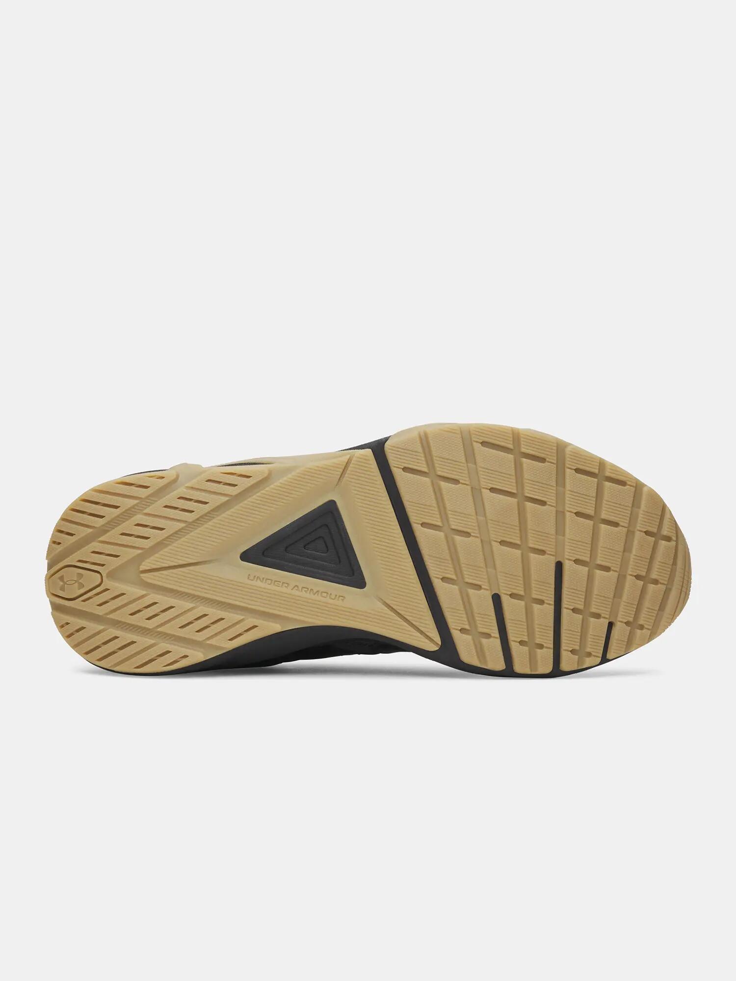 Scarpa sportiva 4/7