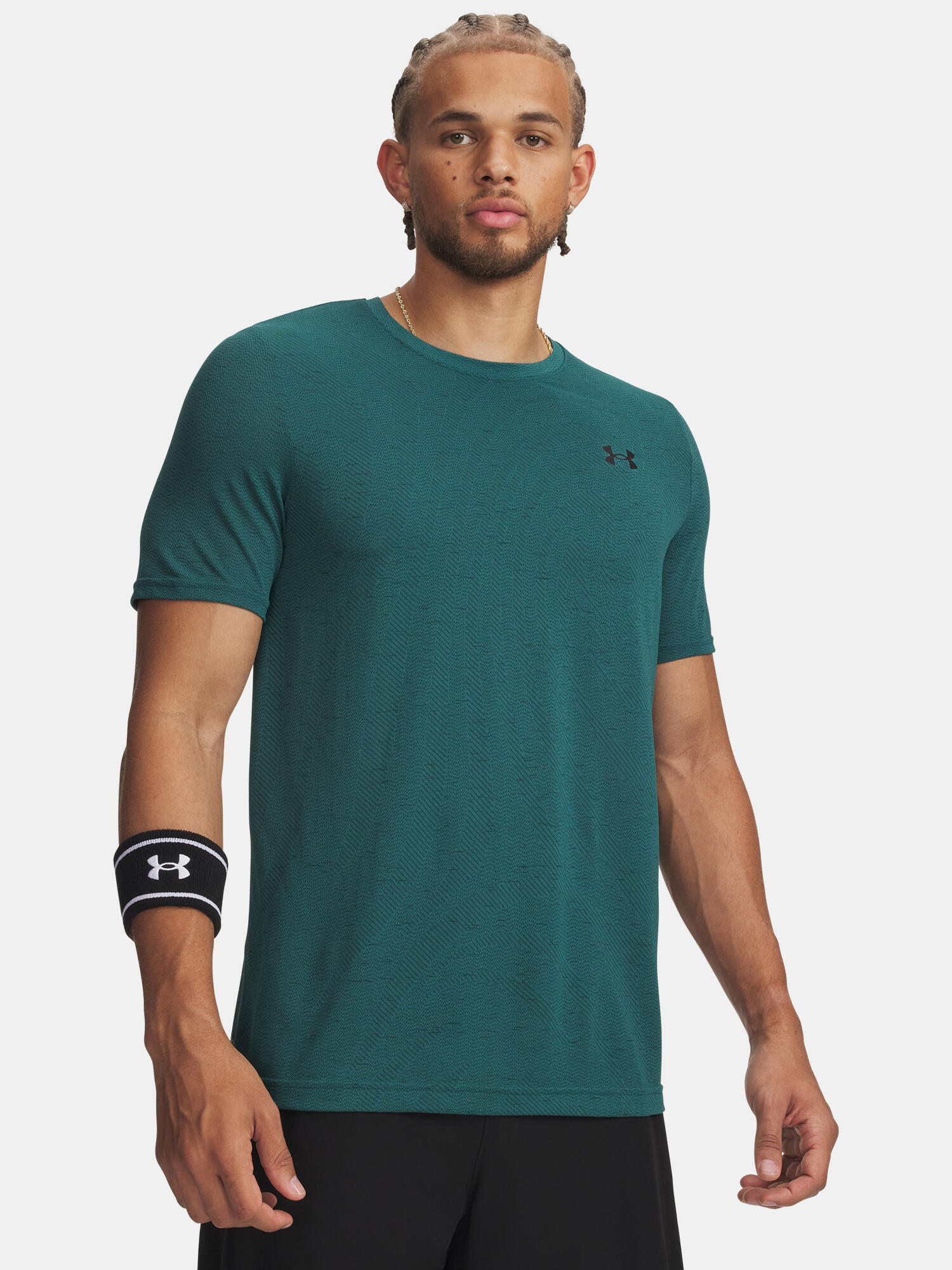 UNDER ARMOUR picture