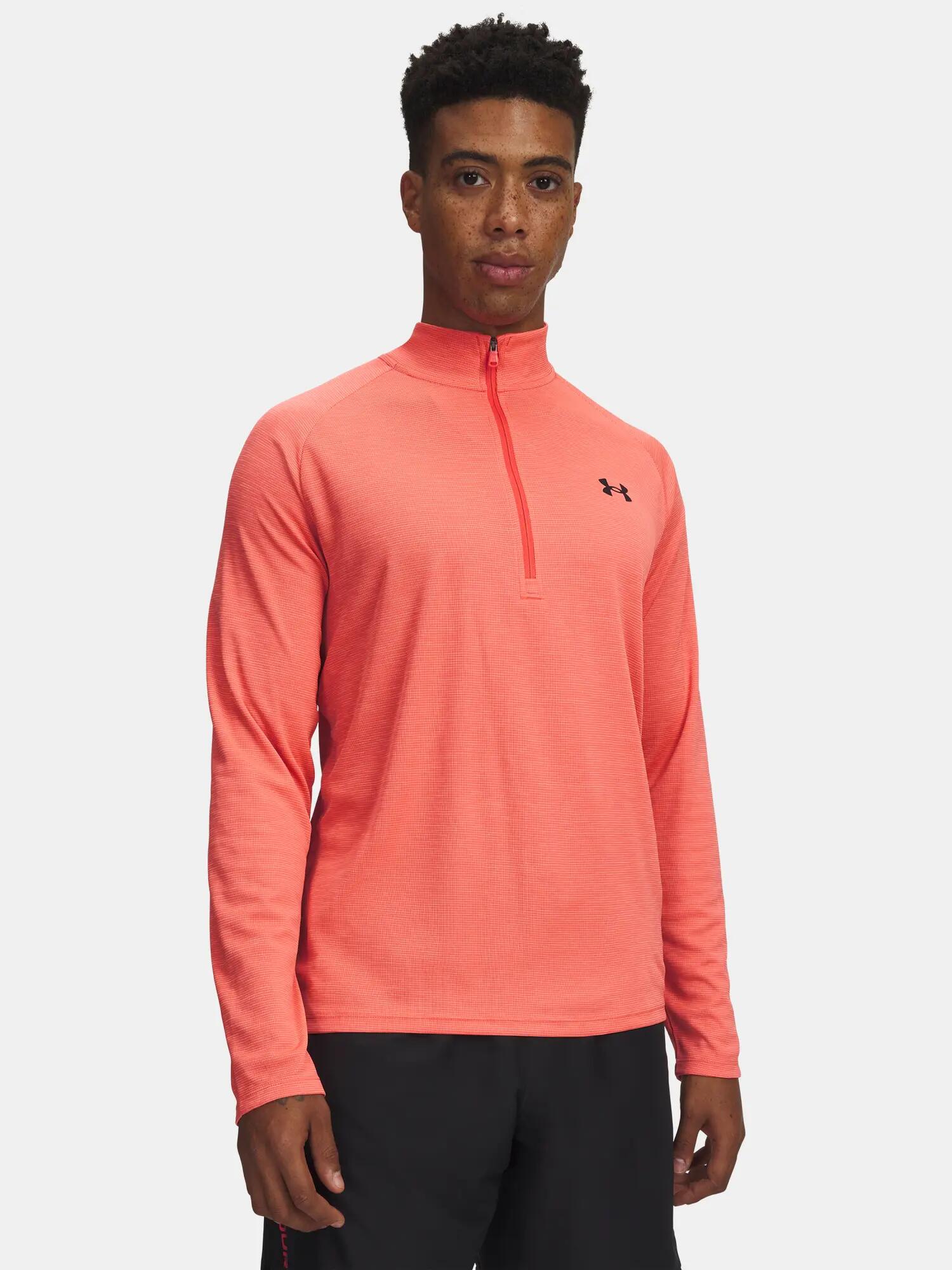 UNDER ARMOUR picture