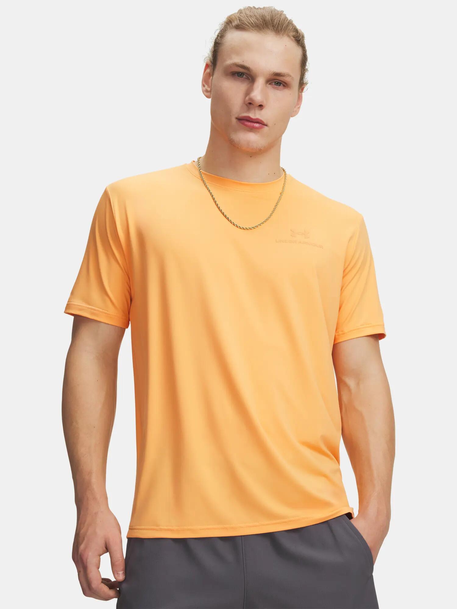 UNDER ARMOUR picture