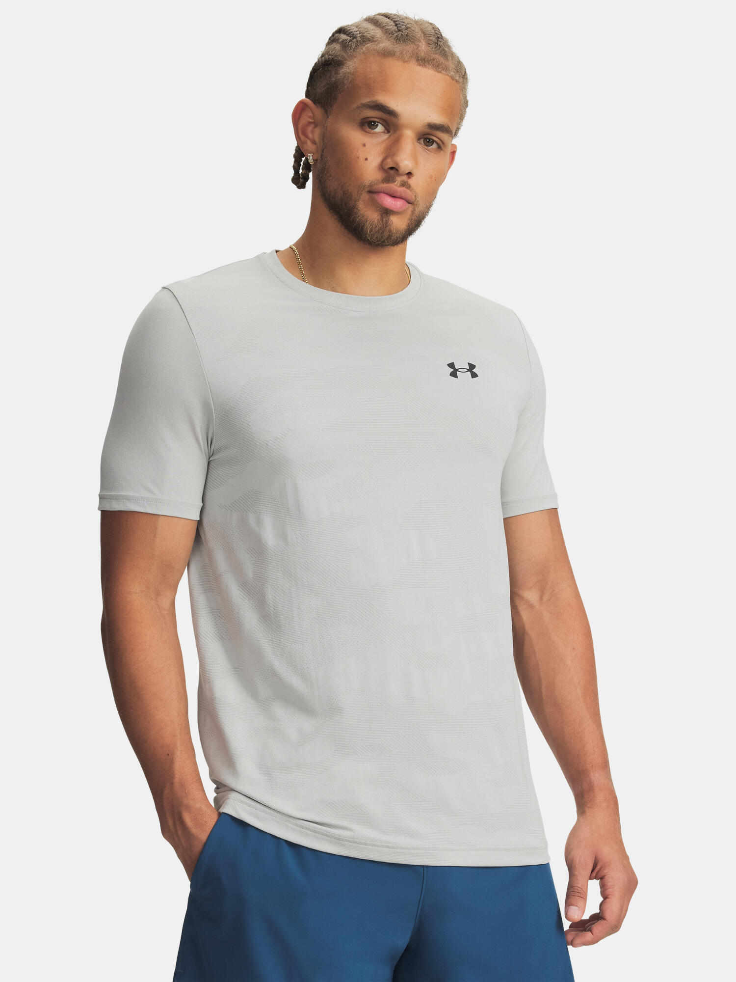 UNDER ARMOUR picture